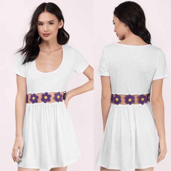 Tobi Dresses & Skirts - ✨HP✨ TOBI Desert Rain Daisy Cutout Skater Dress M